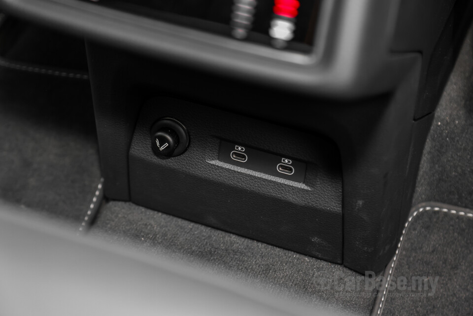 Audi Q8 e-tron Mk1 (2023) Interior