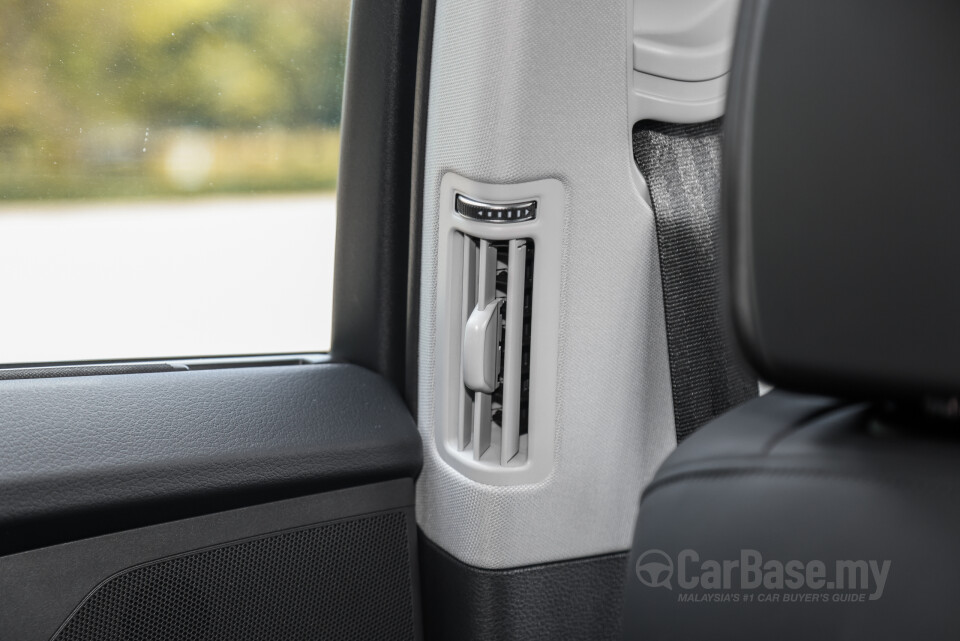 Audi Q8 e-tron Mk1 (2023) Interior