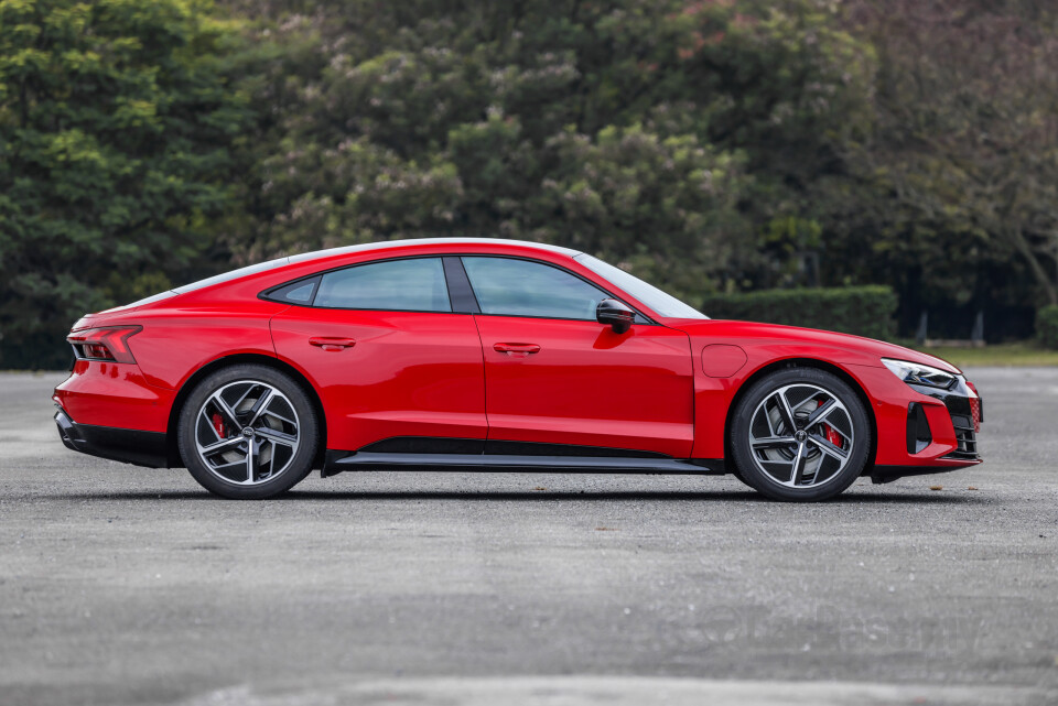 Audi e-tron GT Mk1 (2023) Exterior