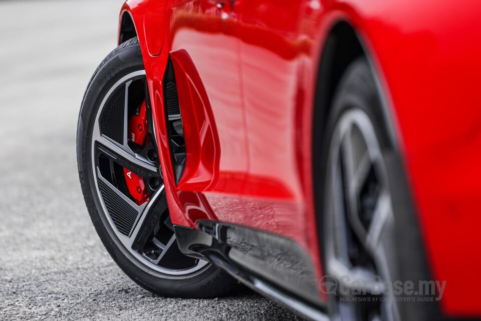 Audi e-tron GT Mk1 (2023) Exterior