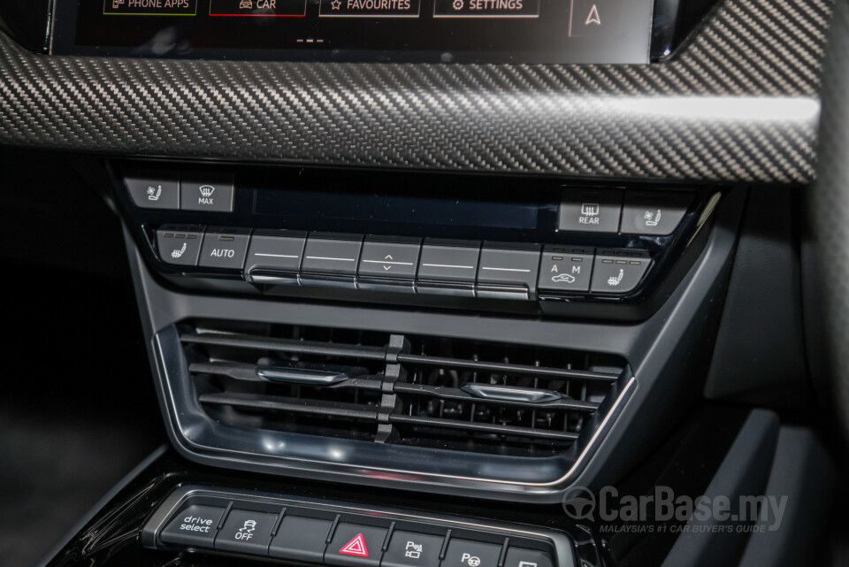 Audi e-tron GT Mk1 (2023) Interior