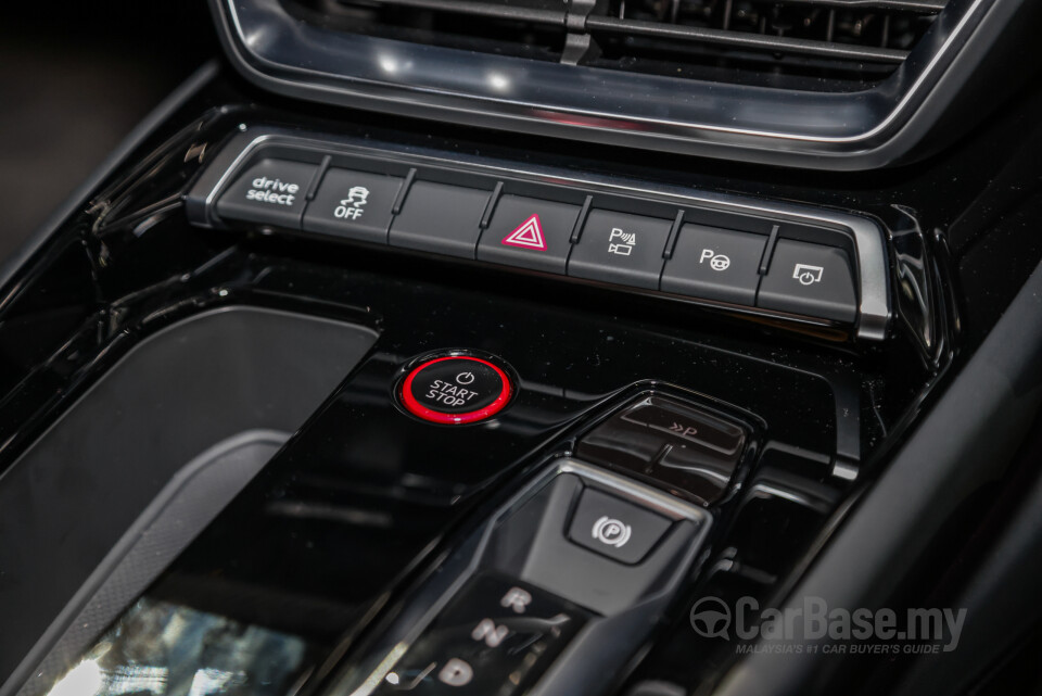 Audi e-tron GT Mk1 (2023) Interior
