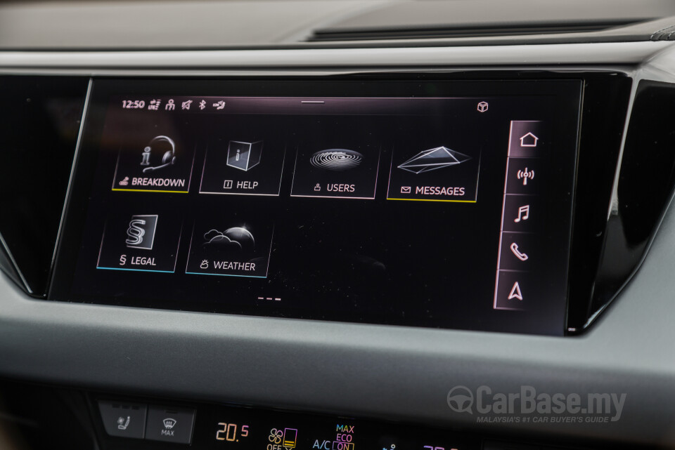 Audi e-tron GT Mk1 (2023) Interior