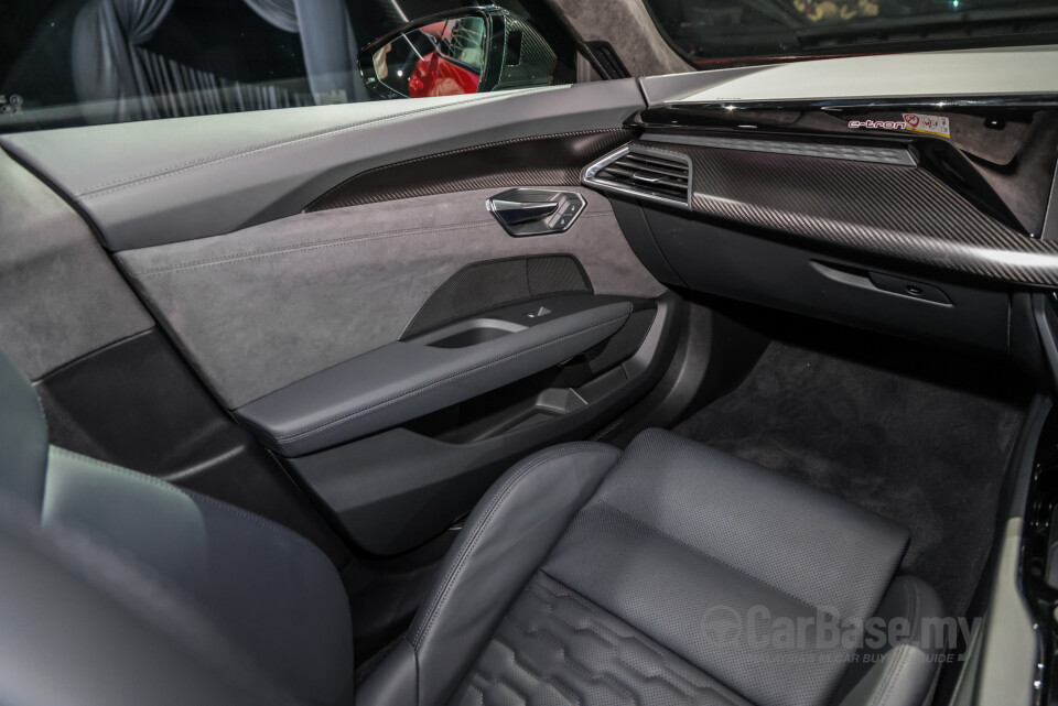 Audi e-tron GT Mk1 (2023) Interior