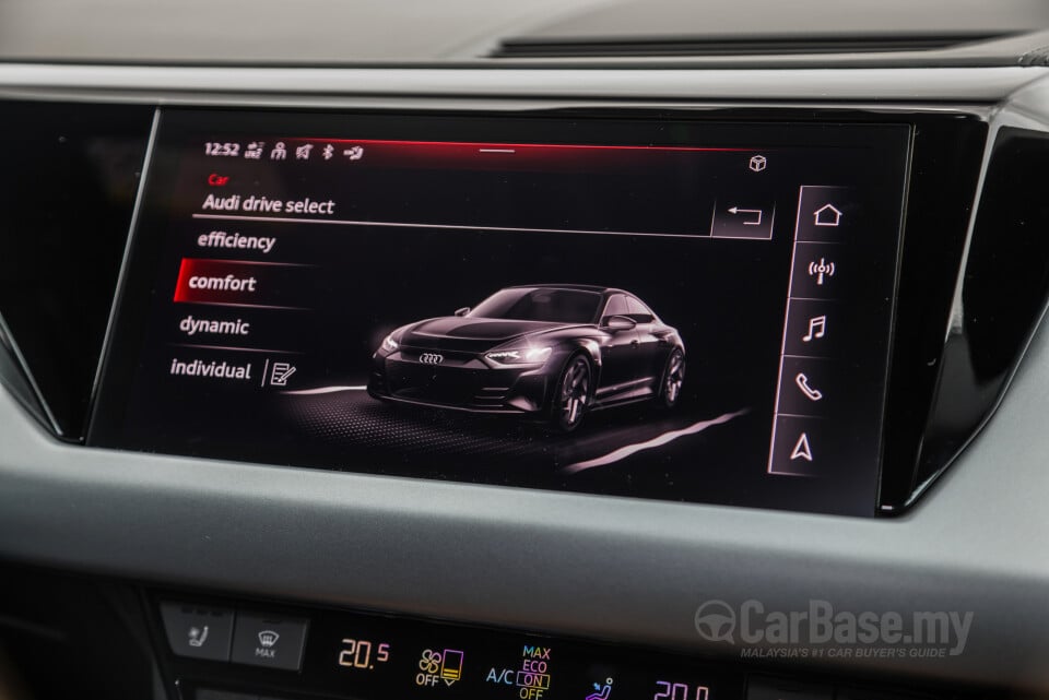 Audi e-tron GT Mk1 (2023) Interior