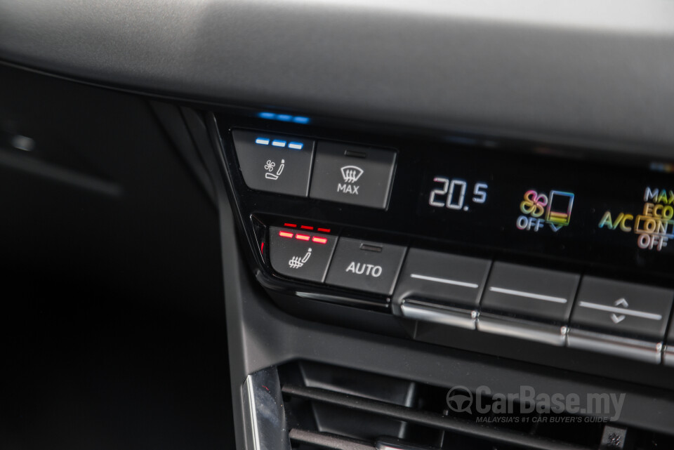 Audi e-tron GT Mk1 (2023) Interior