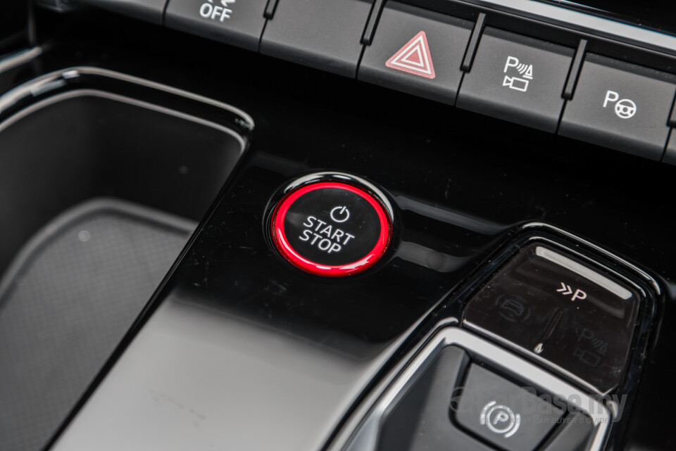 Audi e-tron GT Mk1 (2023) Interior