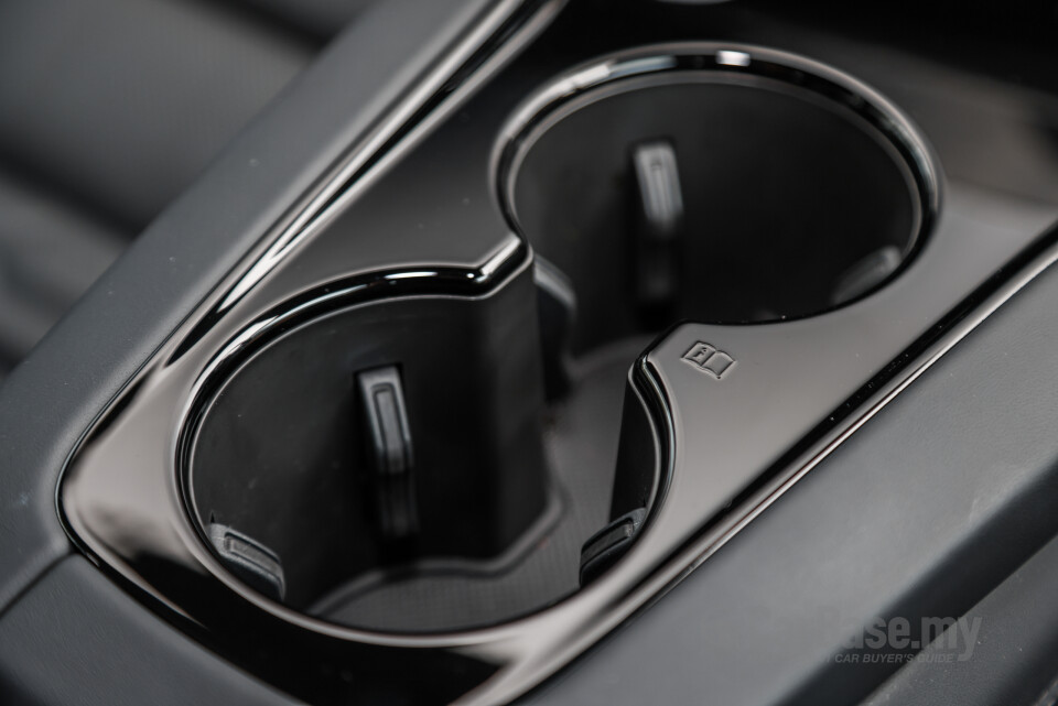 Audi e-tron GT Mk1 (2023) Interior