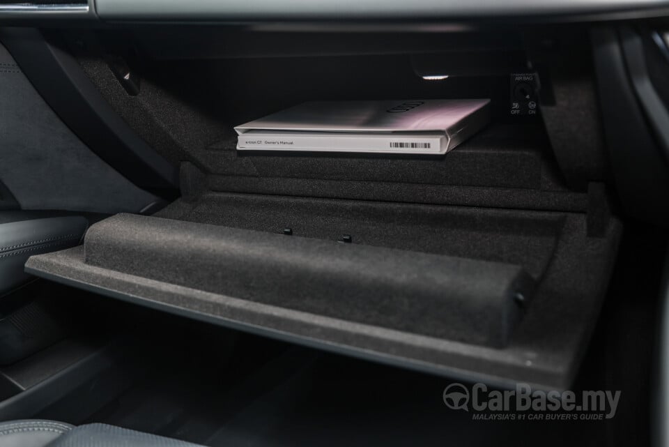 Audi e-tron GT Mk1 (2023) Interior