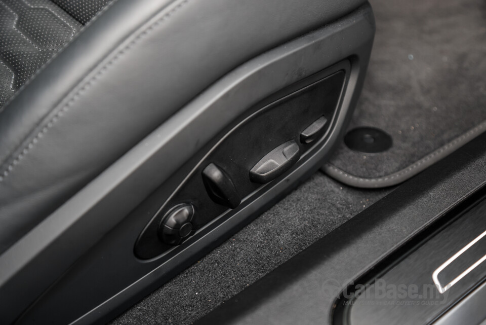 Audi e-tron GT Mk1 (2023) Interior