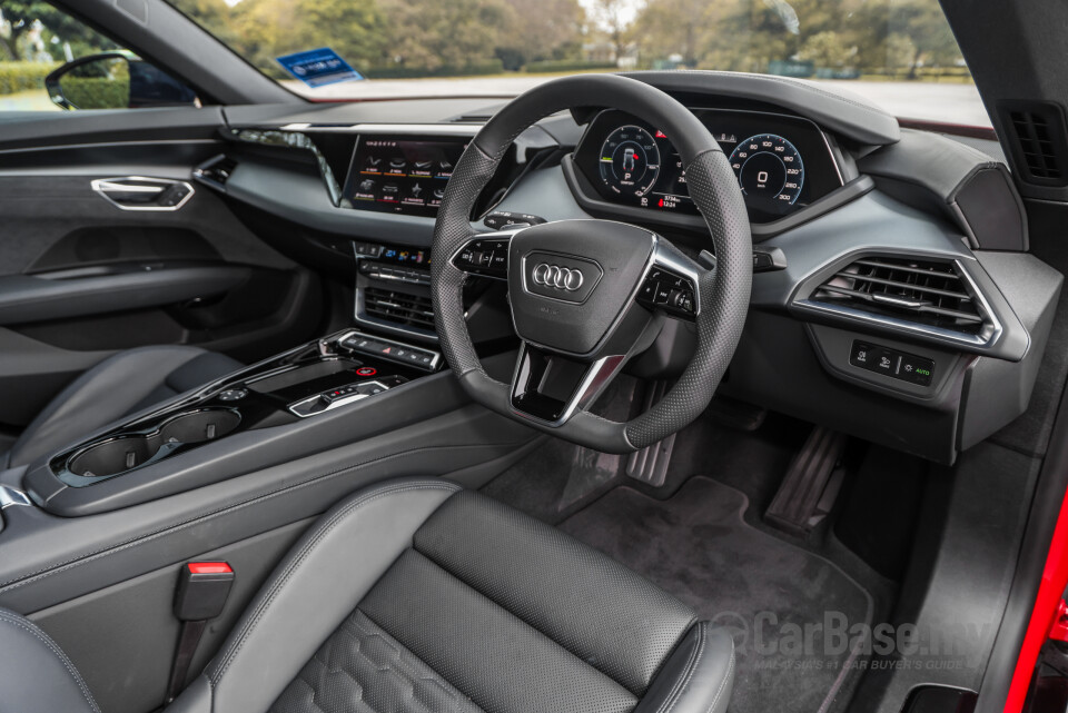 Audi e-tron GT Mk1 (2023) Interior