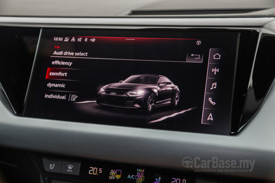 Audi e-tron GT Mk1 (2023) Interior