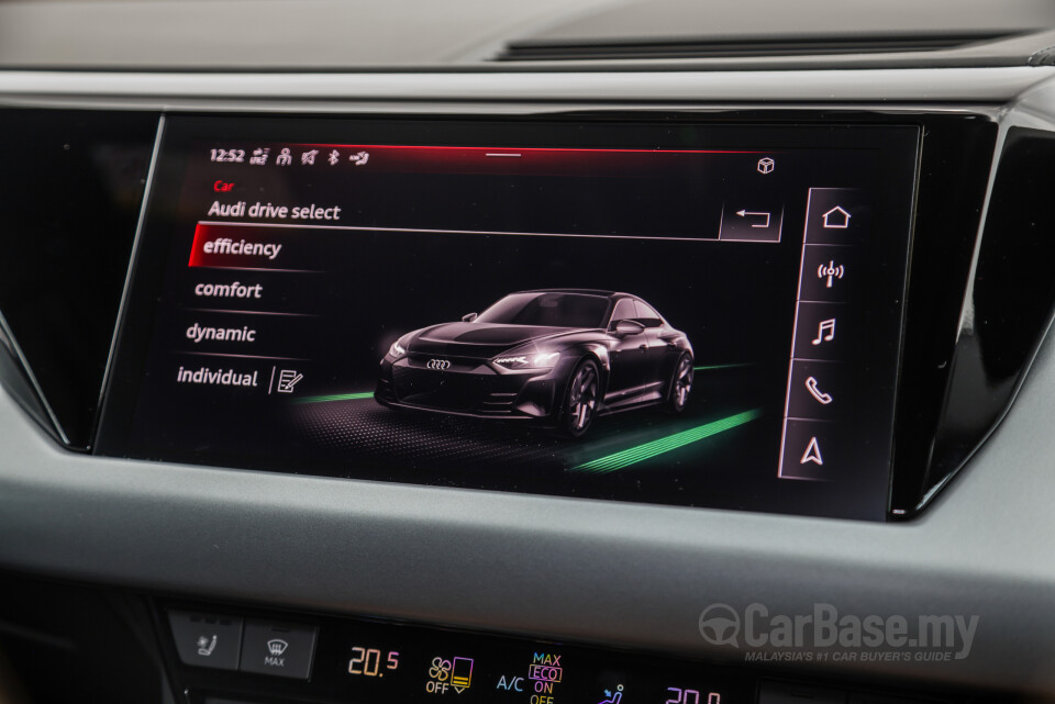 Audi e-tron GT Mk1 (2023) Interior