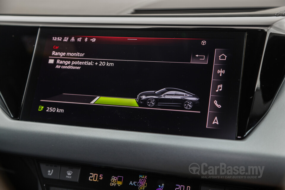 Audi e-tron GT Mk1 (2023) Interior