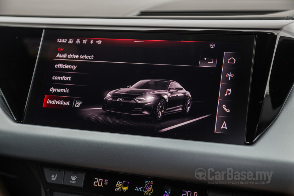 Audi e-tron GT Mk1 (2023) Interior