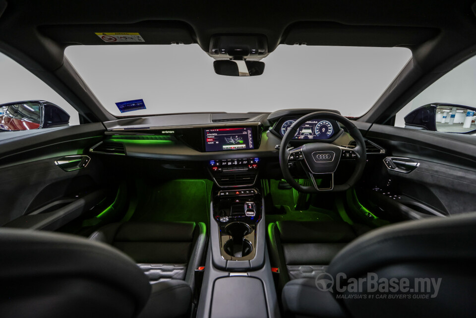 Audi e-tron GT Mk1 (2023) Interior