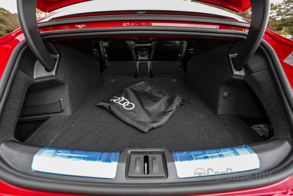 Audi e-tron GT Mk1 (2023) Interior