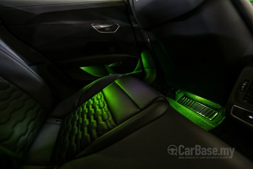 Audi e-tron GT Mk1 (2023) Interior