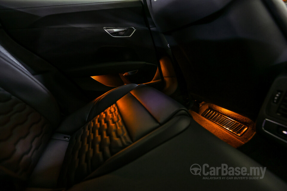 Audi e-tron GT Mk1 (2023) Interior