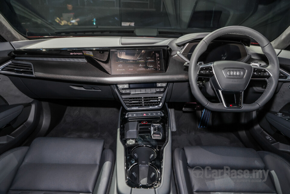 Audi e-tron GT Mk1 (2023) Interior