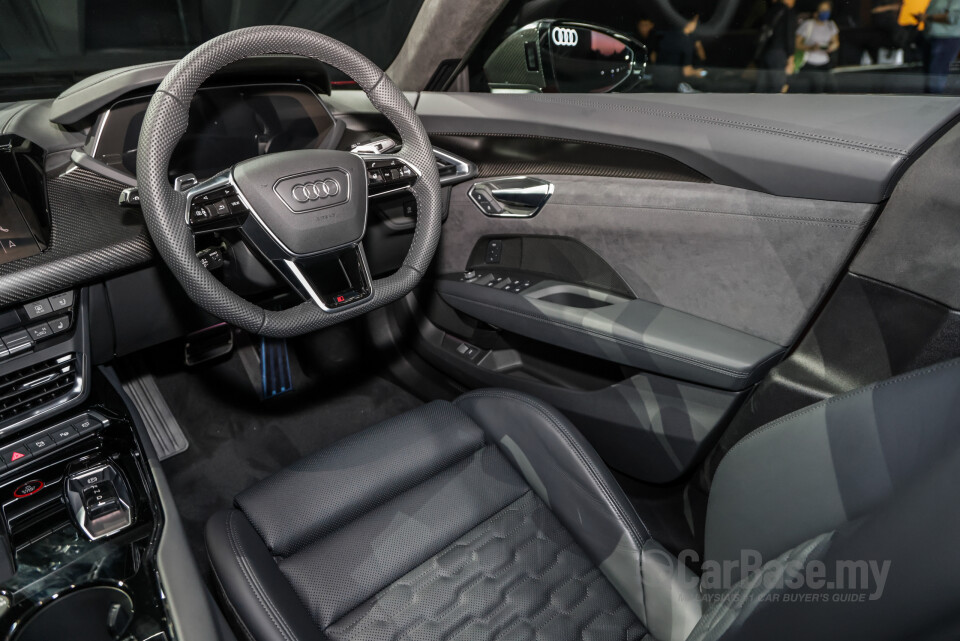 Audi e-tron GT Mk1 (2023) Interior