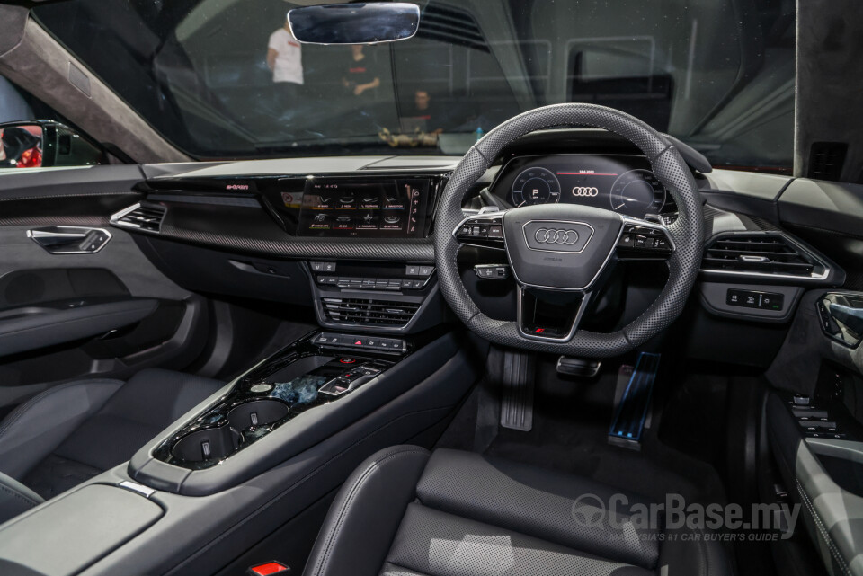 Audi e-tron GT Mk1 (2023) Interior