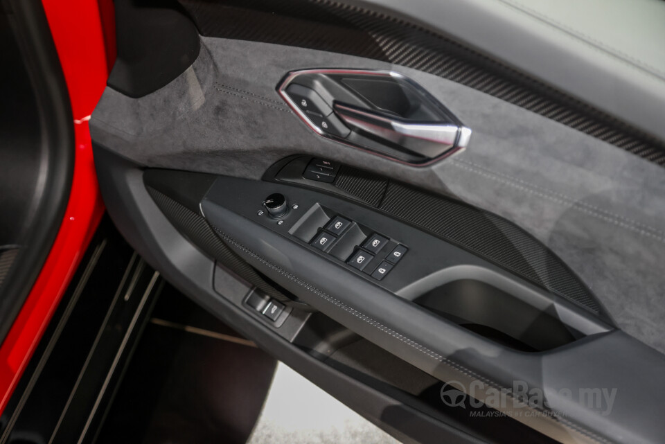 Audi e-tron GT Mk1 (2023) Interior