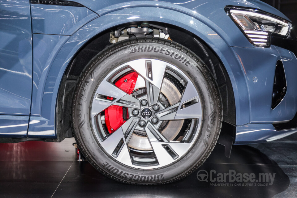 Audi Q8 e-tron Sportback Mk1 (2023) Exterior