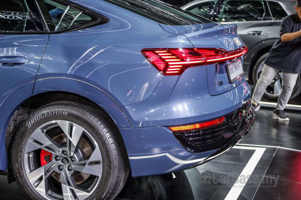 Audi Q8 e-tron Sportback Mk1 (2023) Exterior