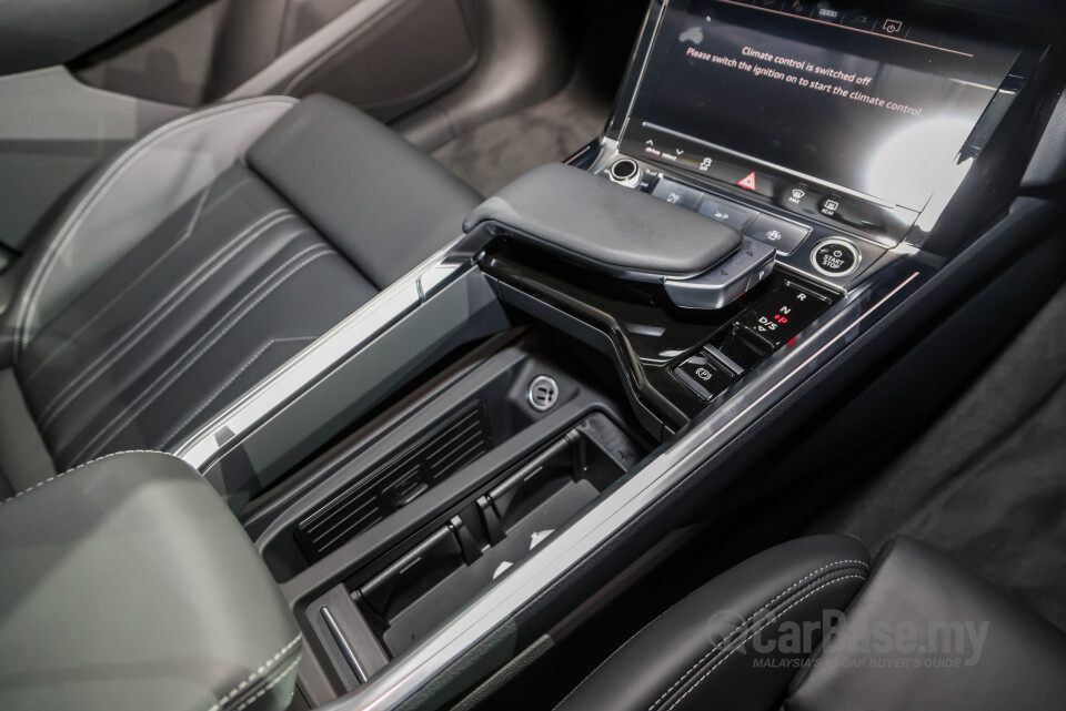 Audi Q8 e-tron Sportback Mk1 (2023) Interior