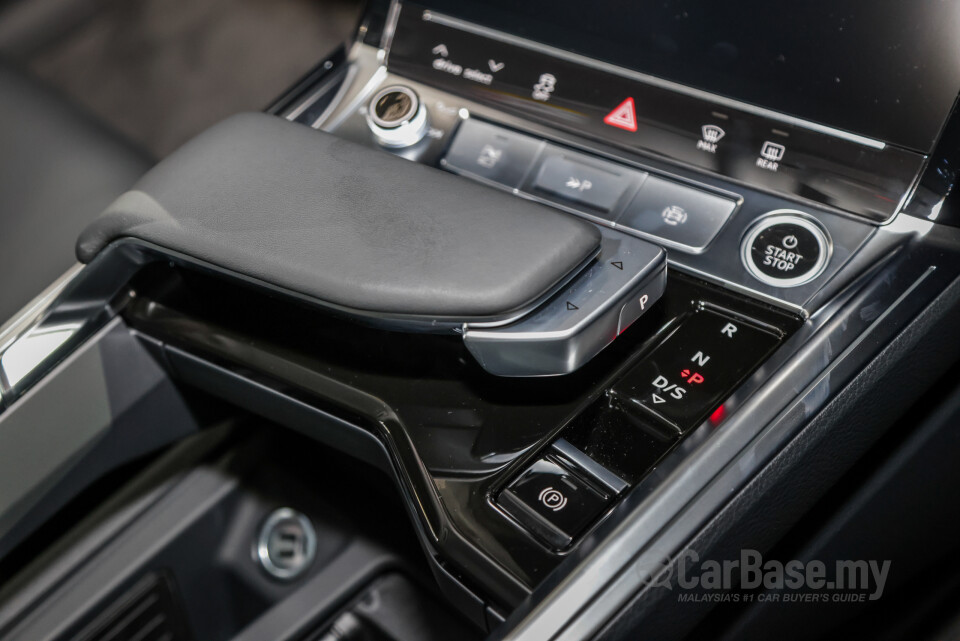 Audi Q8 e-tron Sportback Mk1 (2023) Interior