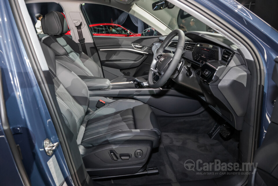 Audi Q8 e-tron Sportback Mk1 (2023) Interior