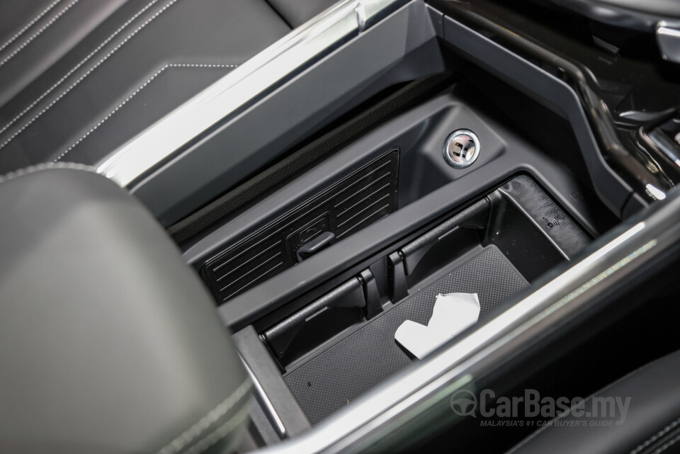 Audi Q8 e-tron Sportback Mk1 (2023) Interior