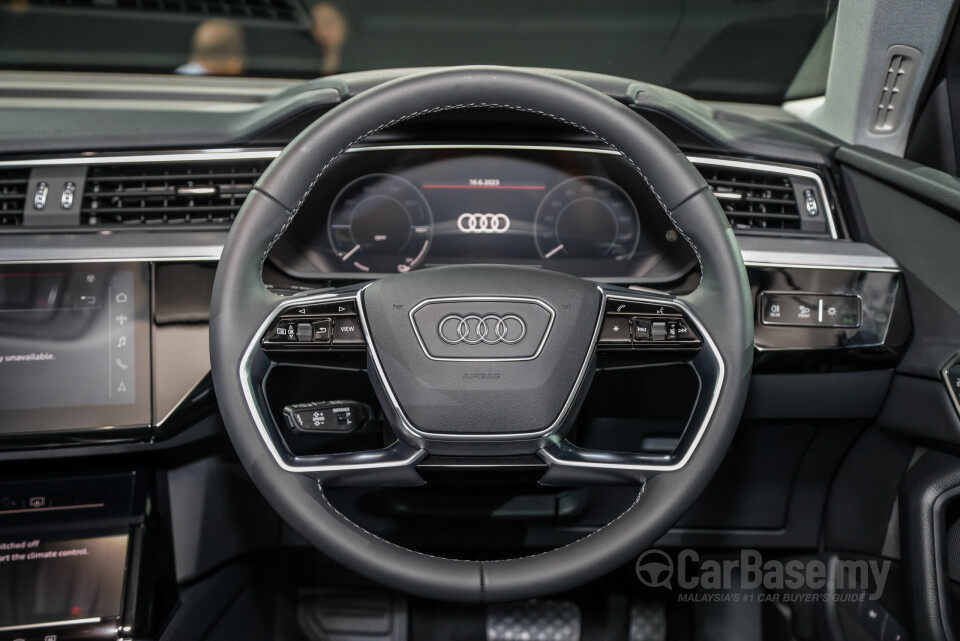 Audi Q8 e-tron Sportback Mk1 (2023) Interior