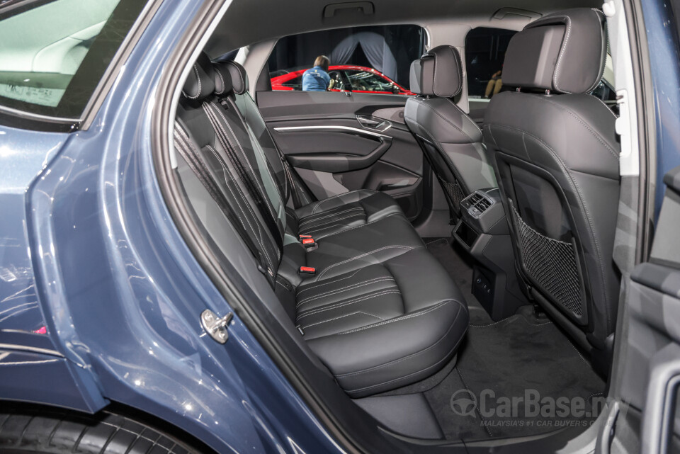 Audi Q8 e-tron Sportback Mk1 (2023) Interior