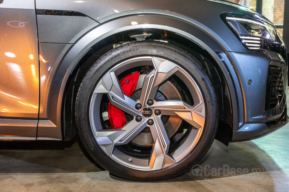 Audi SQ8 e-tron Mk1 (2024) Exterior