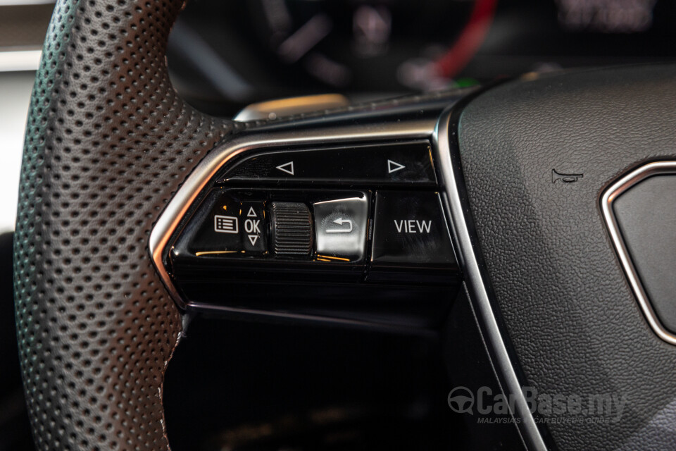 Audi SQ8 e-tron Mk1 (2024) Interior