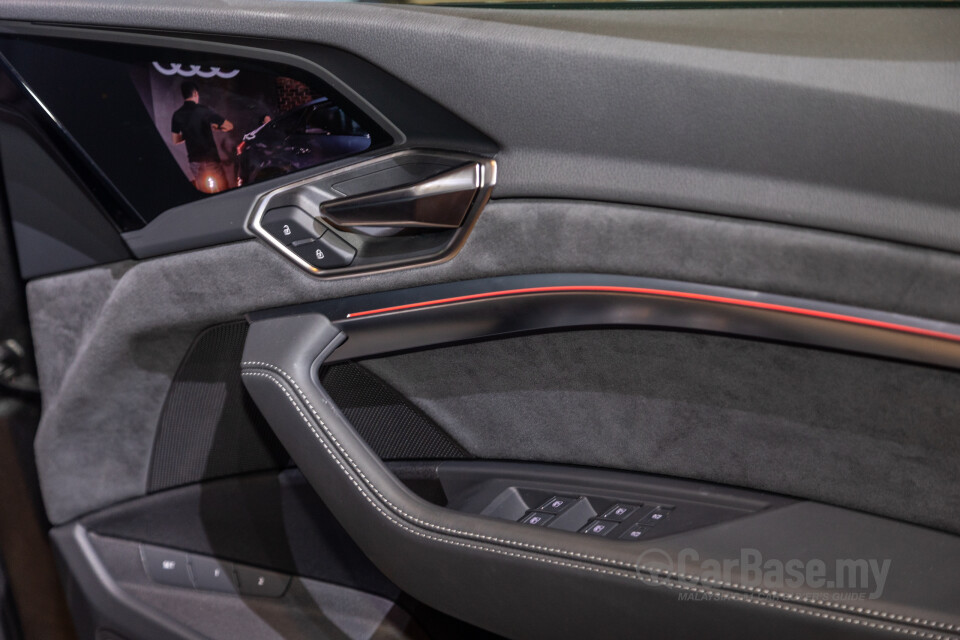 Audi SQ8 e-tron Mk1 (2024) Interior