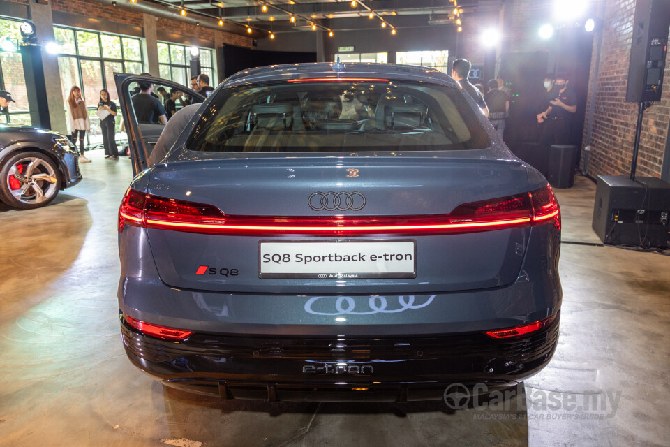 Audi SQ8 Sportback e-tron Mk1 (2024) Exterior