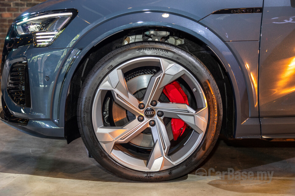 Audi SQ8 Sportback e-tron Mk1 (2024) Exterior