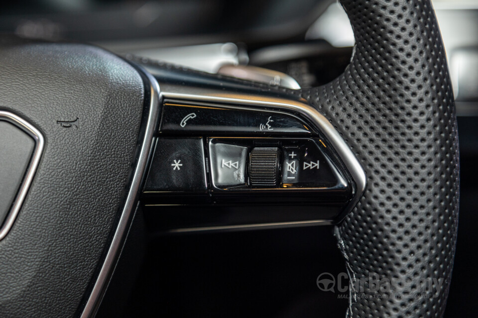 Audi SQ8 Sportback e-tron Mk1 (2024) Interior