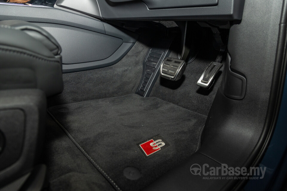 Audi SQ8 Sportback e-tron Mk1 (2024) Interior