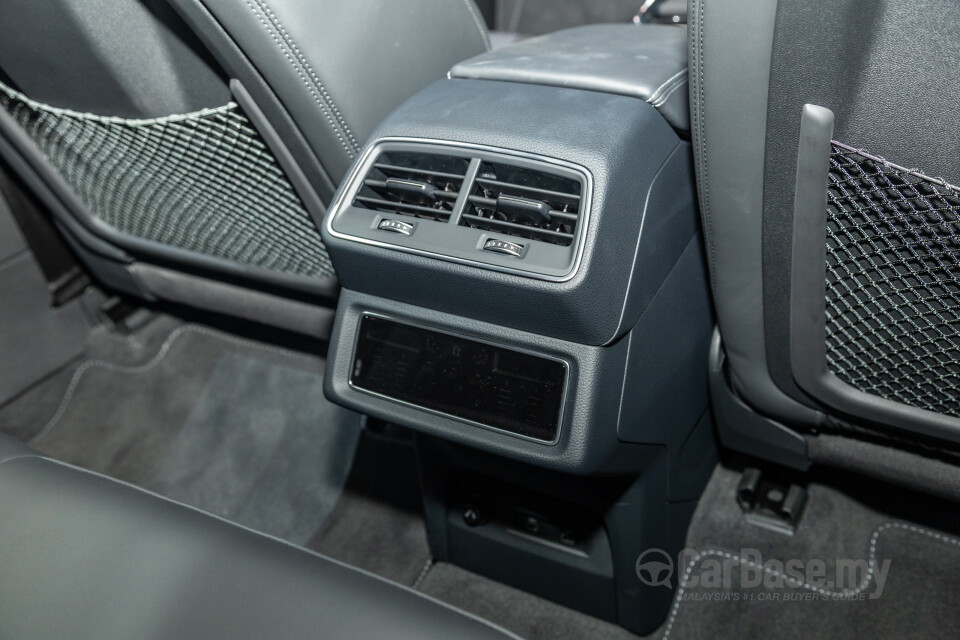 Audi SQ8 Sportback e-tron Mk1 (2024) Interior