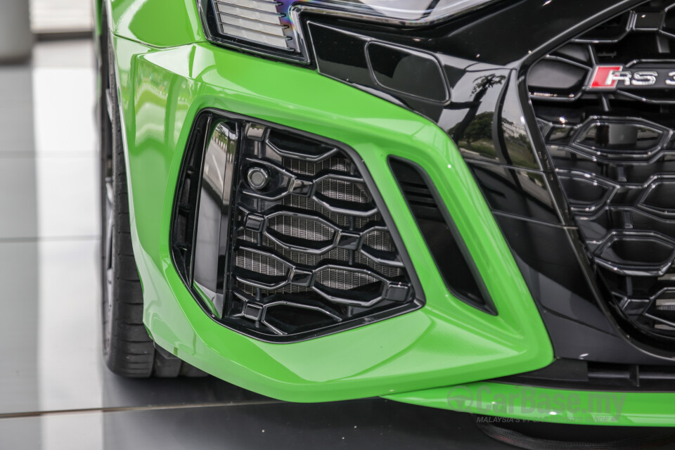 Audi RS3 Sedan 8Y (2023) Exterior