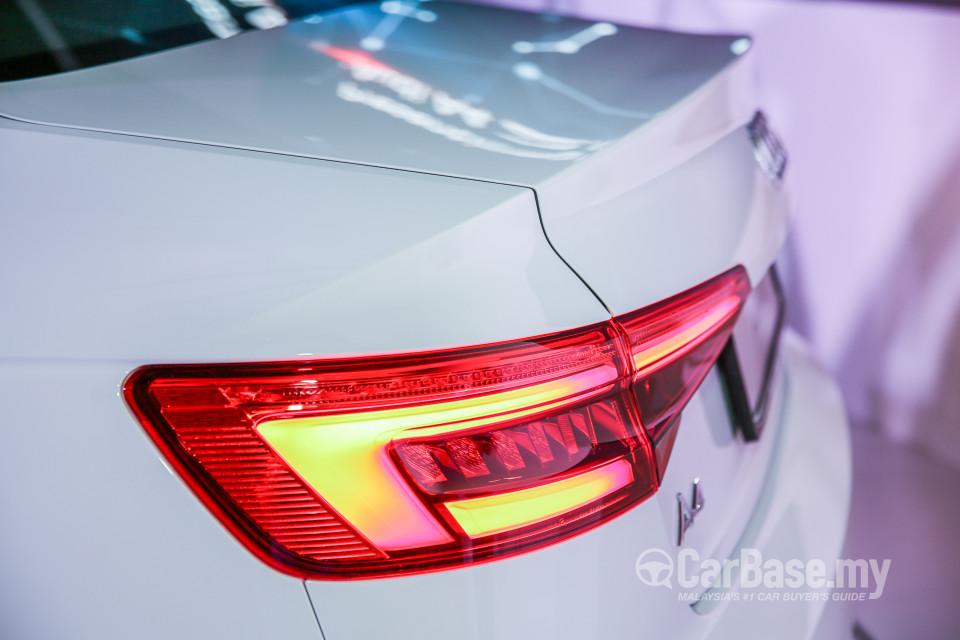 Audi A4 B9 (2016) Exterior