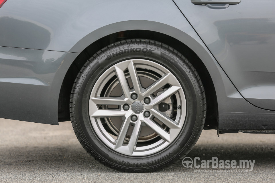 Audi A4 B9 (2016) Exterior