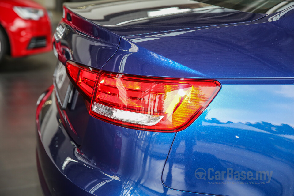 Proton Preve P3-21A (2012) Exterior