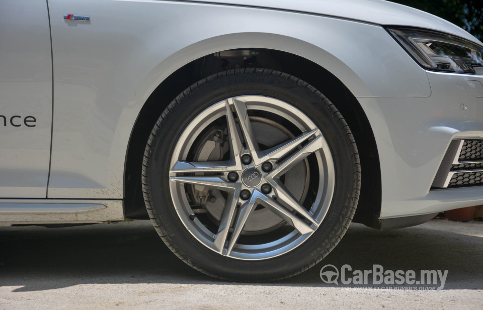 Audi A4 B9 (2016) Exterior