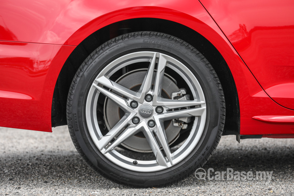 Audi A4 B9 (2016) Exterior