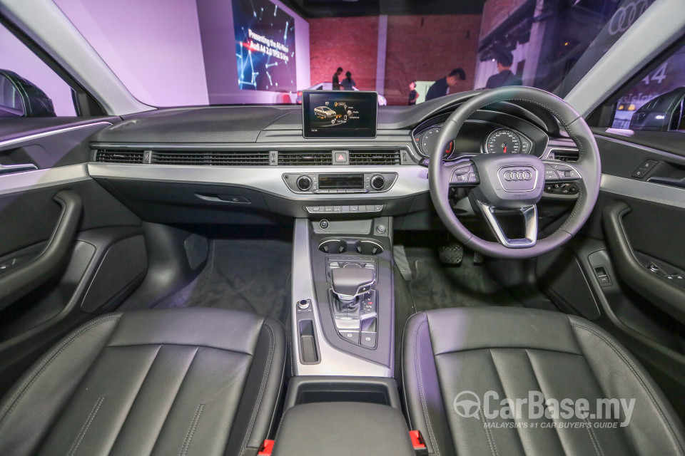 Audi A4 B9 (2016) Interior
